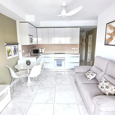 Benalbeach Magic View *